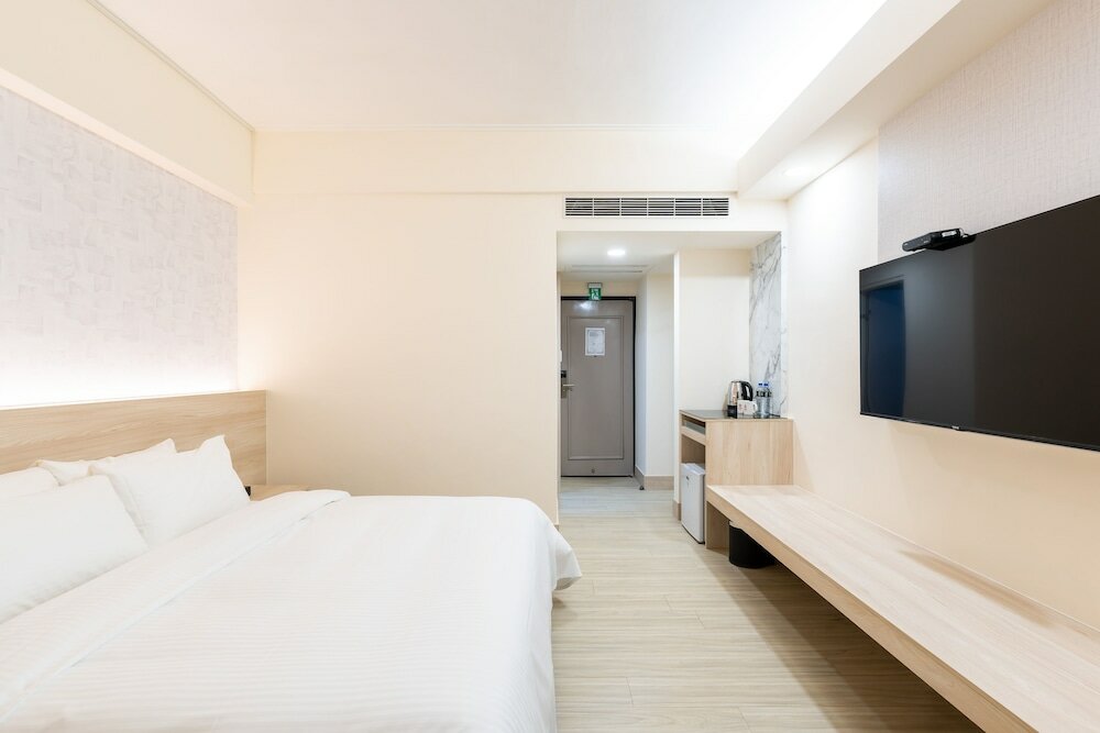 Фото Etung Hotel