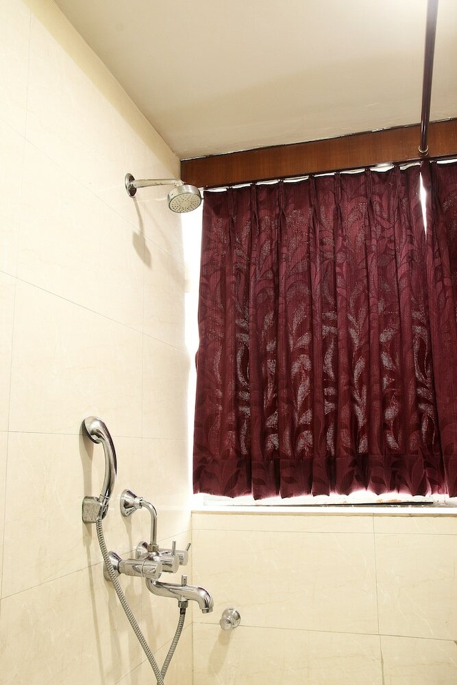 Фото Oyo 759 Hotel Rock Star