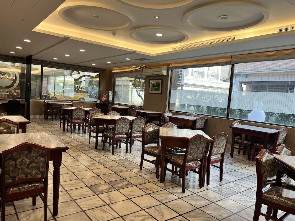 Фото Etung Hotel