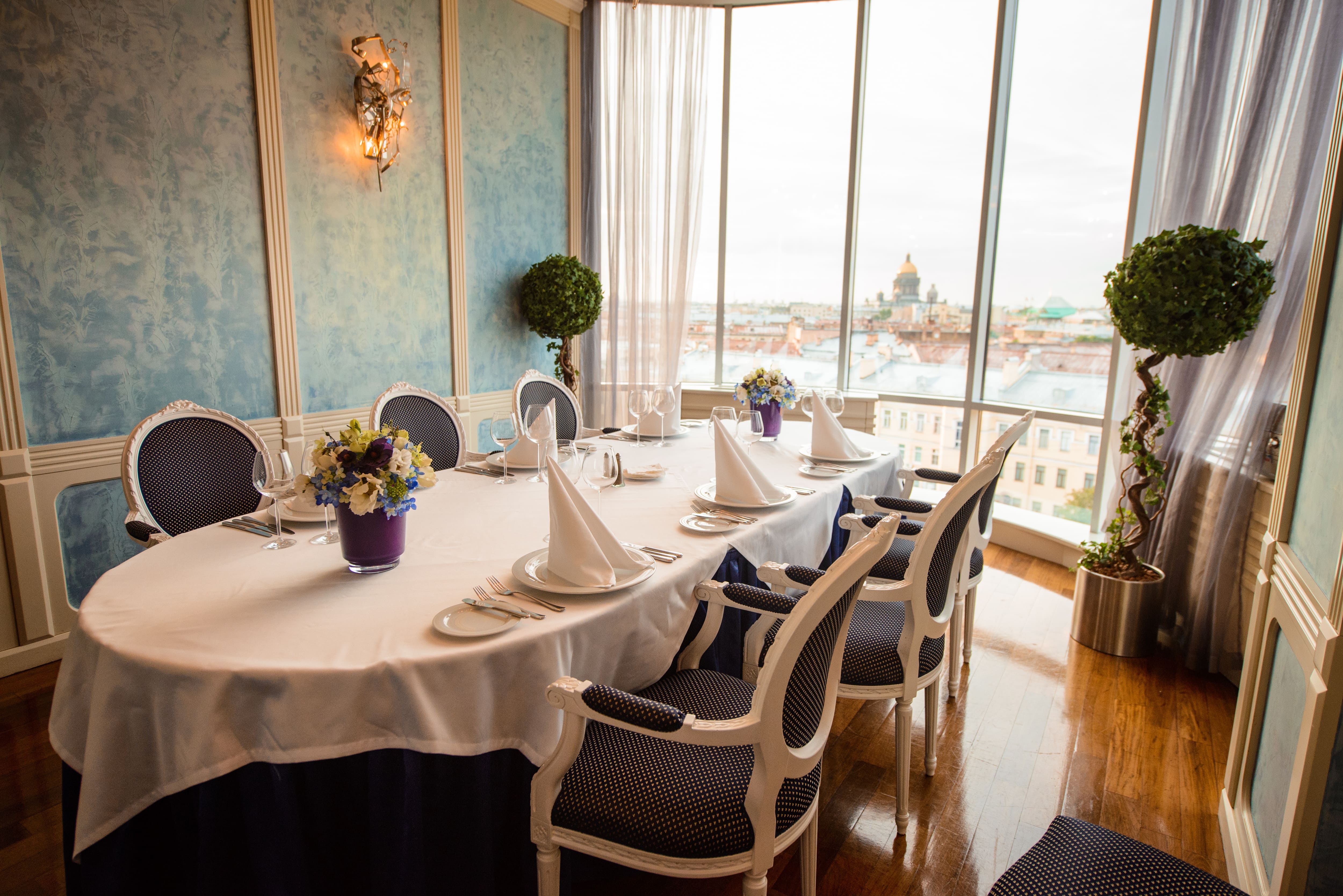 Фото Амбассадор