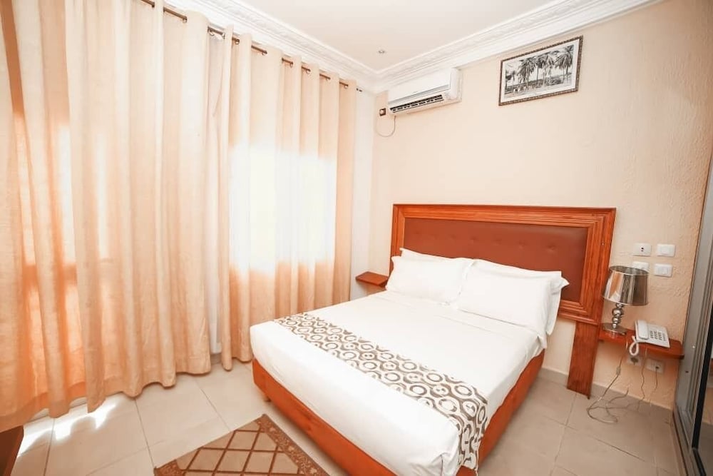 Фото Fini Hotel Bobende