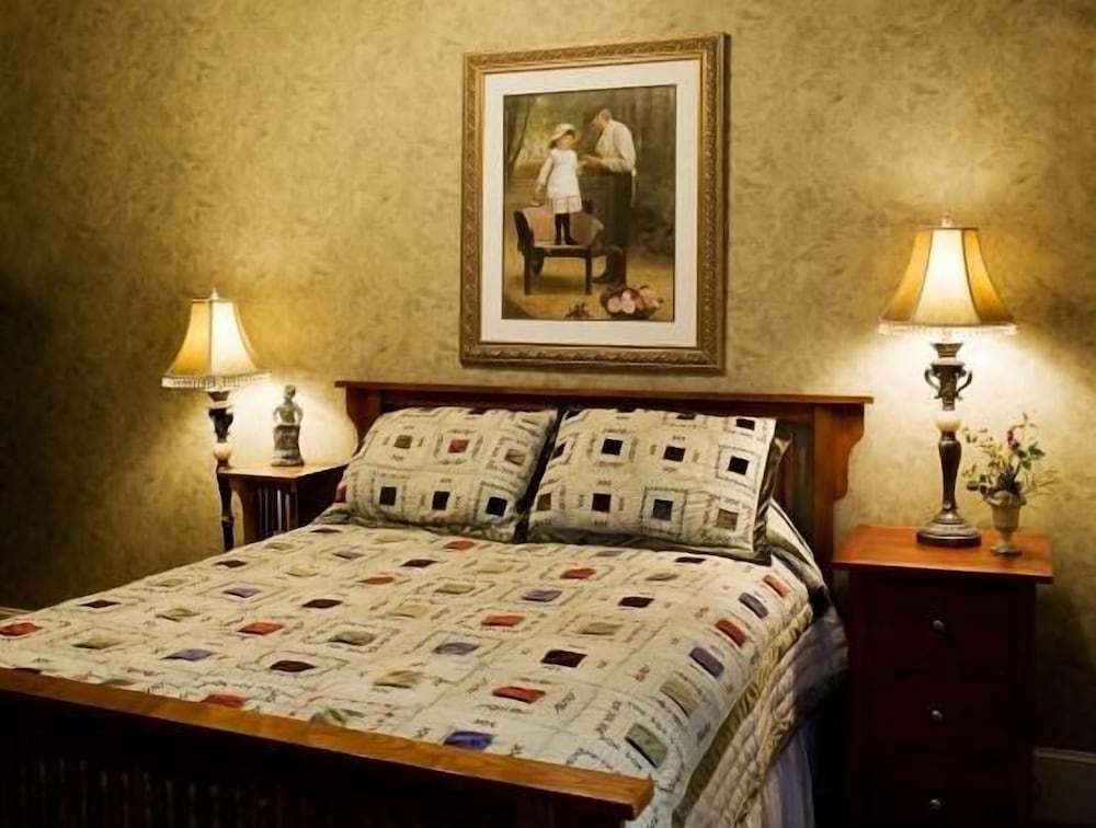 Фото Bybee's Historic Inn