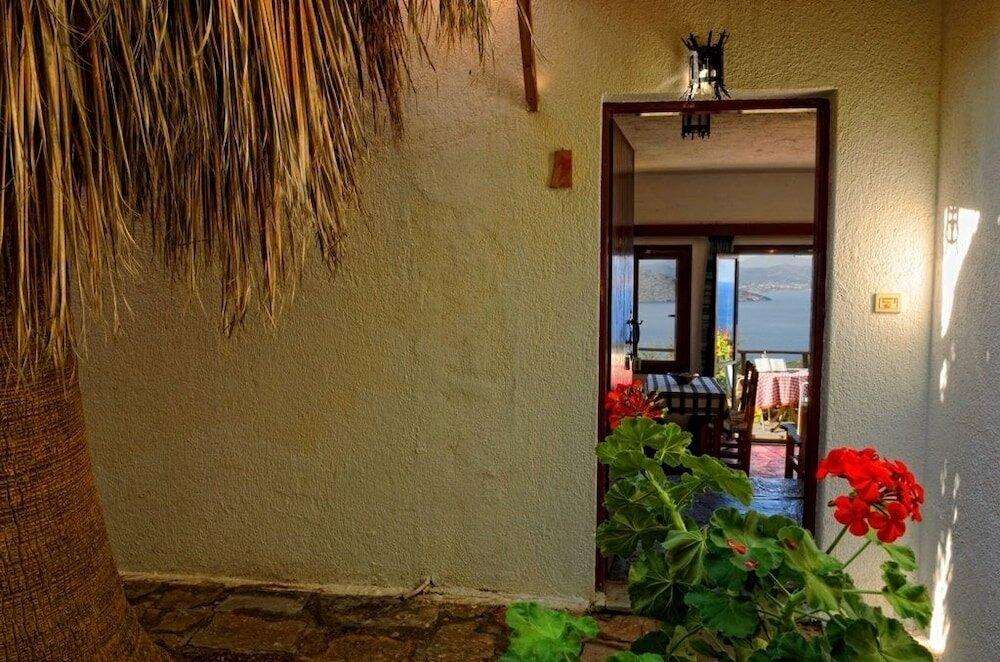 Фото Kounenos Apartments