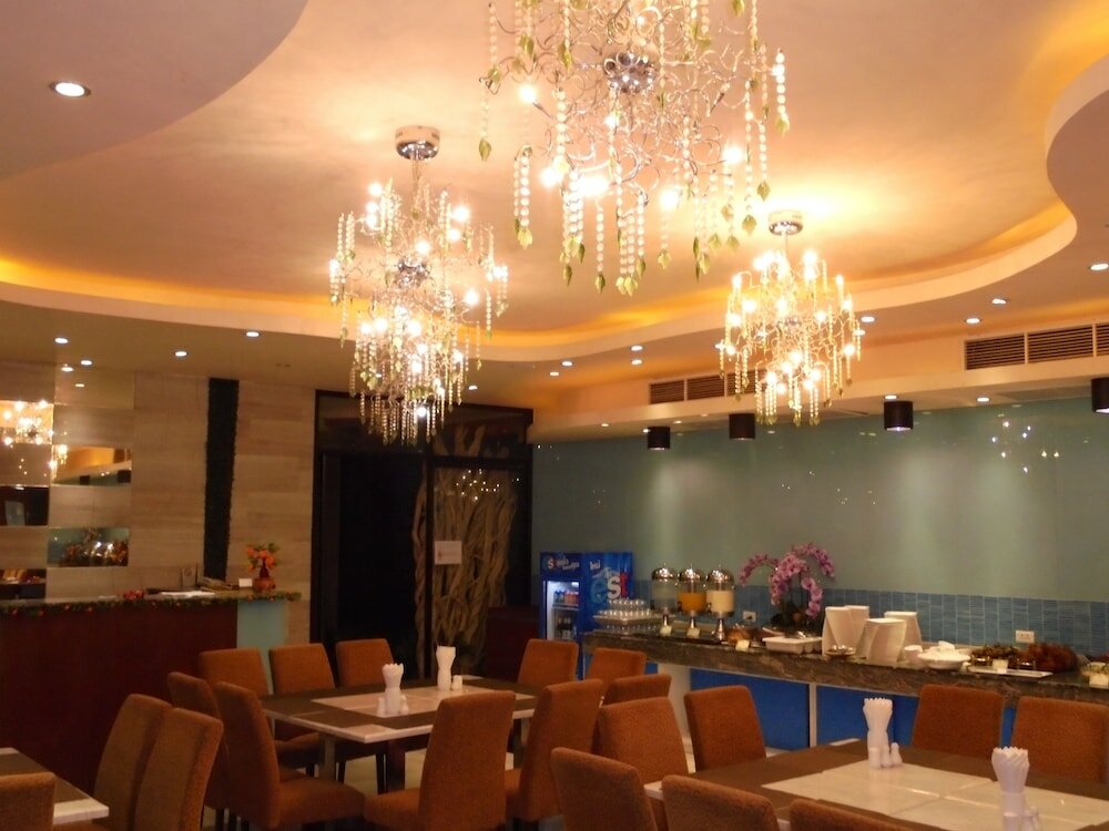 Фото D Day Resotel Pattaya