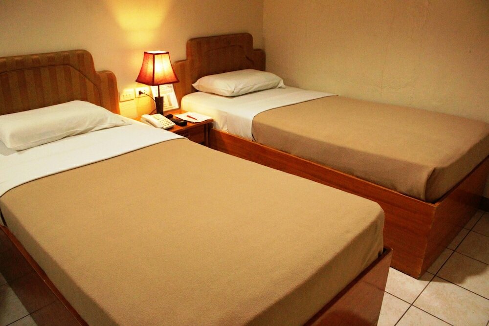 Фото Elegant Circle Inn