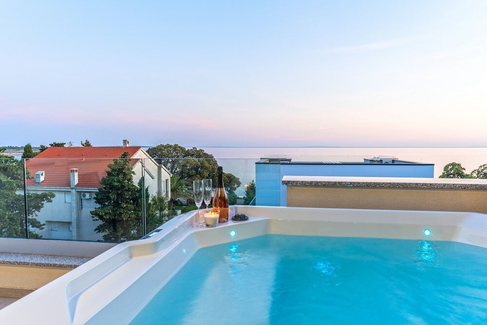 Фото Penthouse Apartment Perla with Jacuzzi