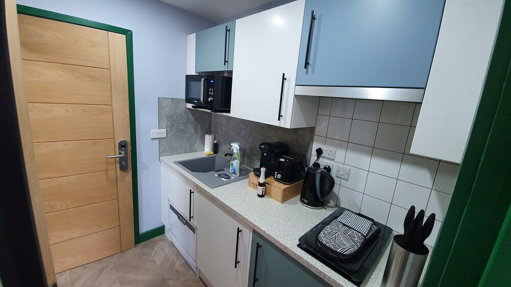 Фото Aaron Wise - 51 Fitzhamon