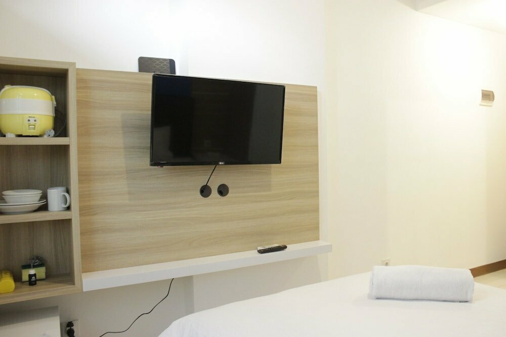 Hotel Pleasant Studio Semi Apartment at The Lodge Paskal near Binus University, Bandung, photo