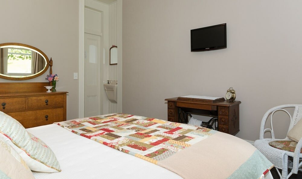 Фото The Point Bed & Breakfast