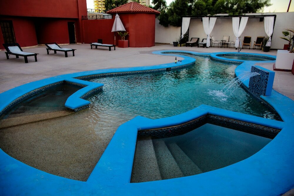 Фото La Posada Hotel & Beach Club