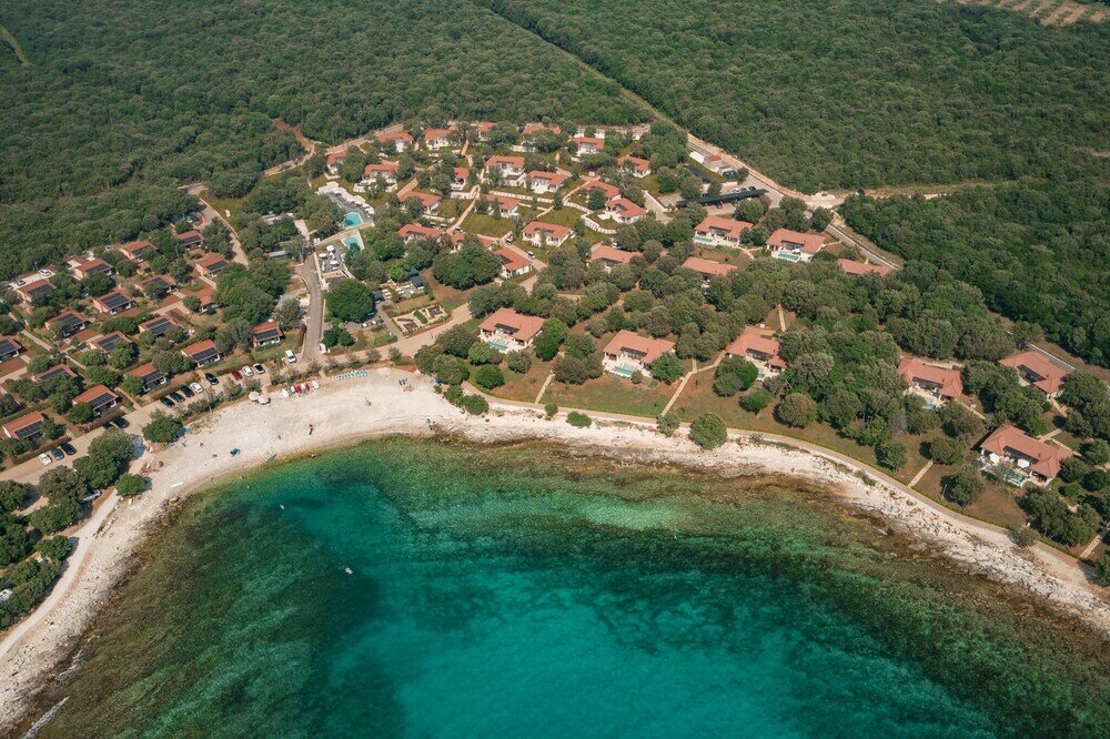 Фото Luxury Beach Villas Porto Bus