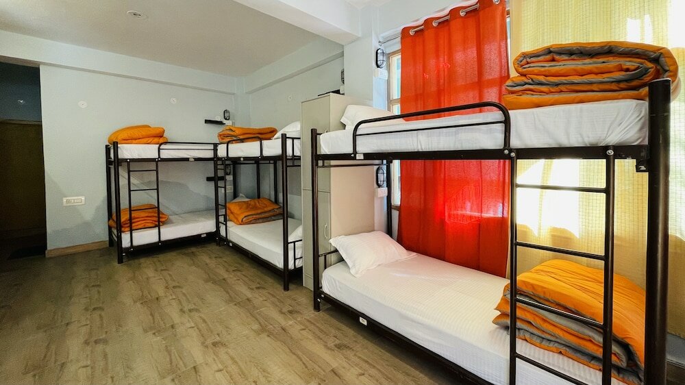 Фото Madpackers Jibhi - Hostel