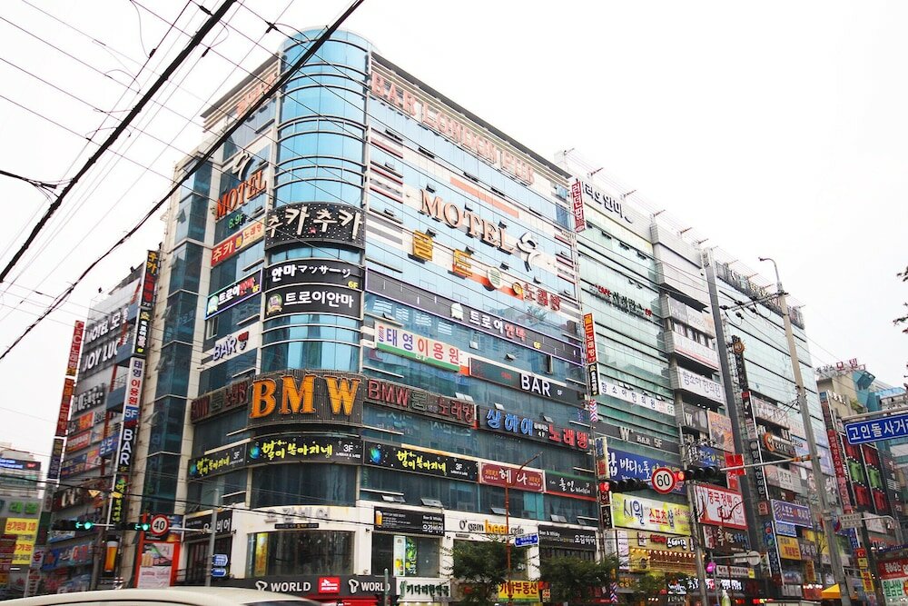 Фото отеля 1