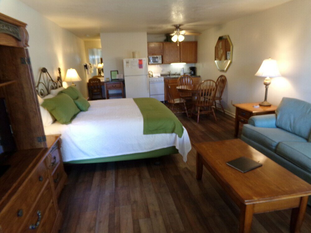 Фото Treetop Condominium