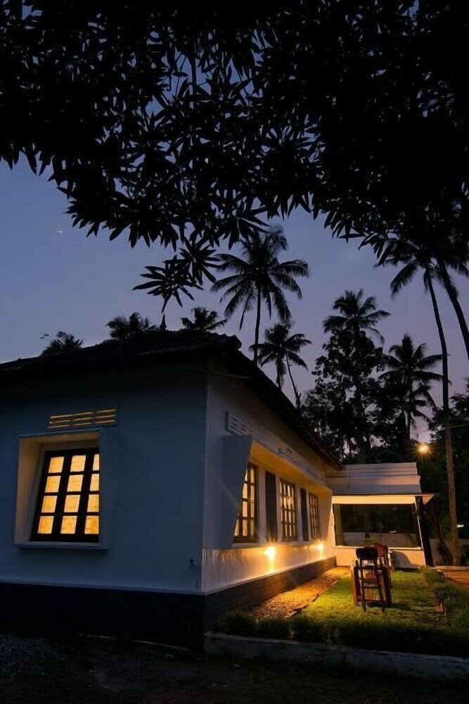 Фото Piggy Hostel Varkala