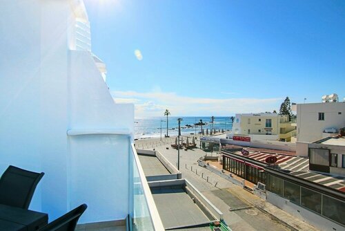 Гостиница Phaedrus Living Seaside Lighthouse 70 в Пафосе