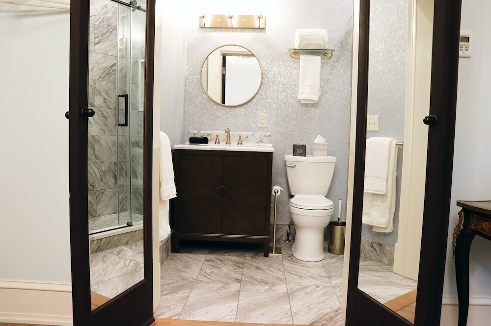 Фото The Edward Hotel