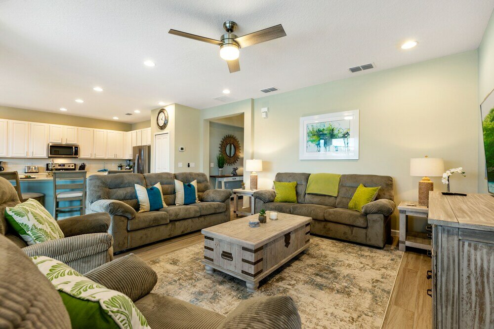 Фото Lake Breeze 6 Bedrooms