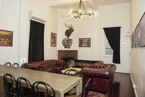 Гостиница The Met Hotel в Тувумбе