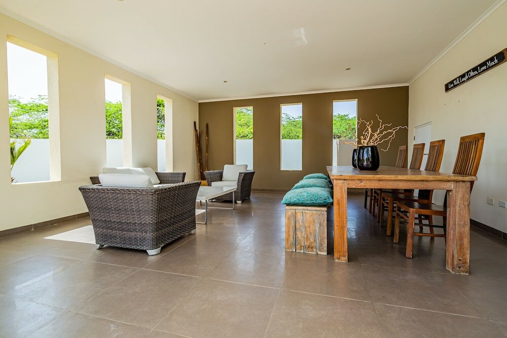 Фото Spectacular Designer Villa 5 Star Luxury 6 Bedroom New!