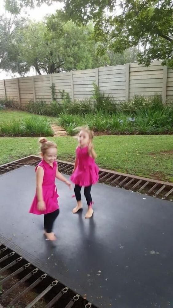 Фото African Silhouette Guesthouse