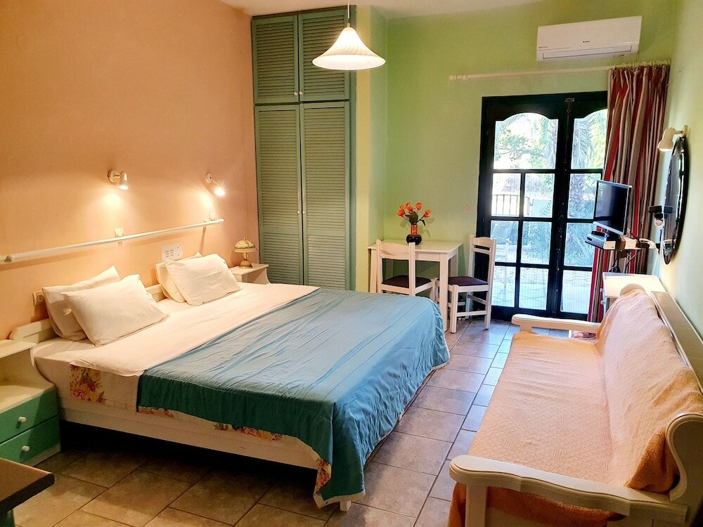 Фото Dioskouroi Apartments