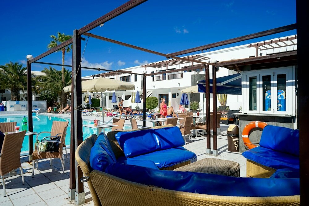 Фото Apartamentos Plaza Azul