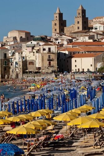 Внешний вид отеля Hotel Riva del Sole в Чефалù, фото 2