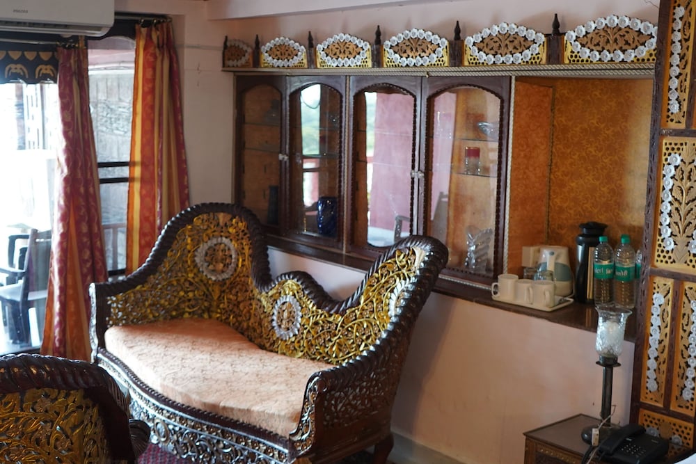 Фото WelcomHeritage Grace Hotel