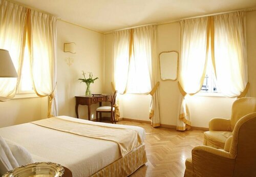 Гостиница La Vittoria Boutique Hotel в Гарде