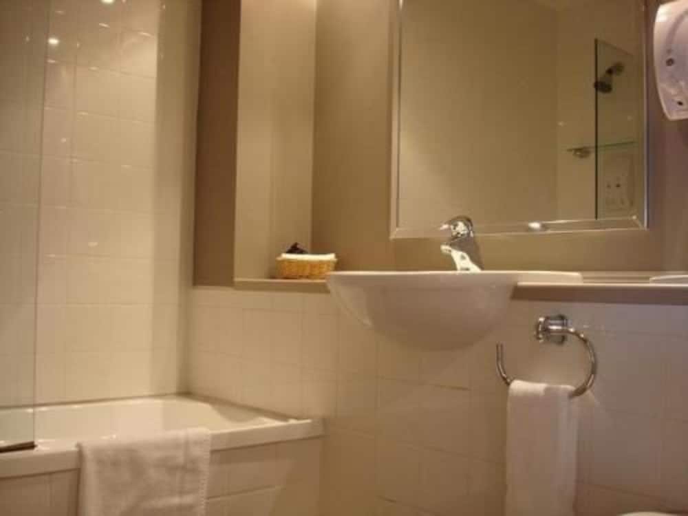 Фото Off Broadway Motel