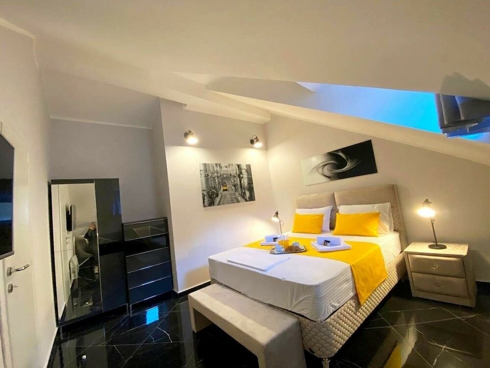 Фото D & Sons Apartments