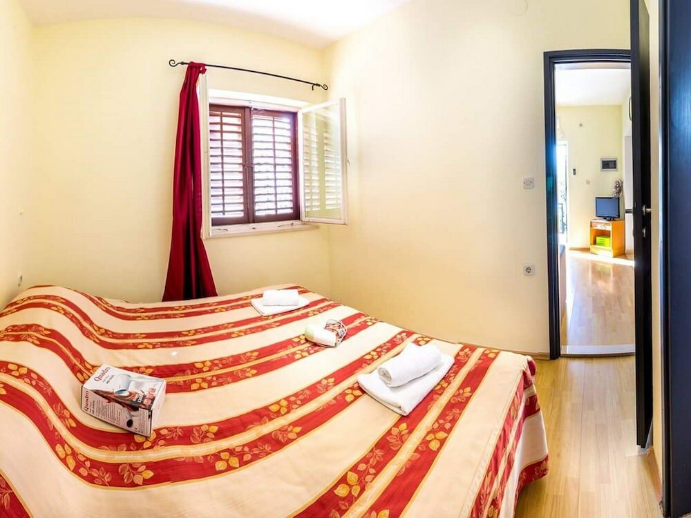 Фото Apartments Vlahušić