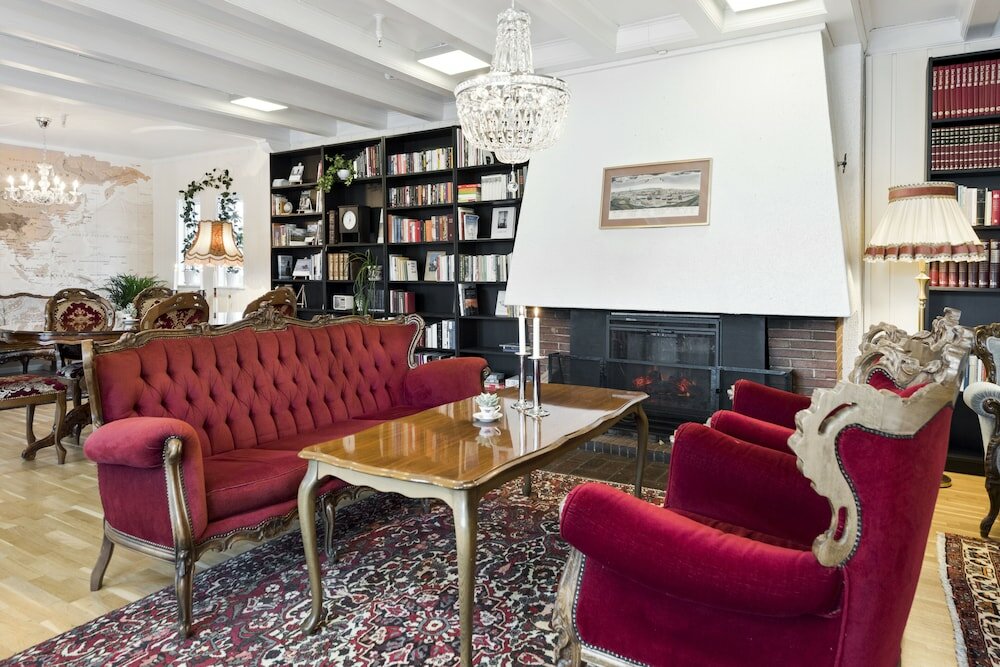 Фото отеля 2