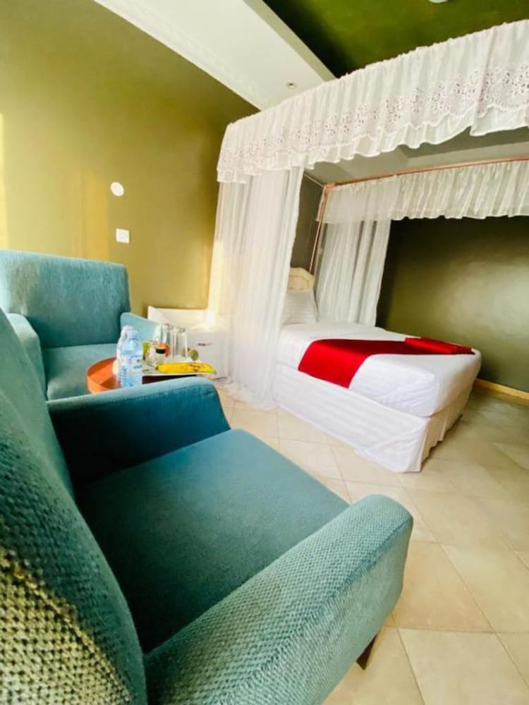 Фото отеля 4