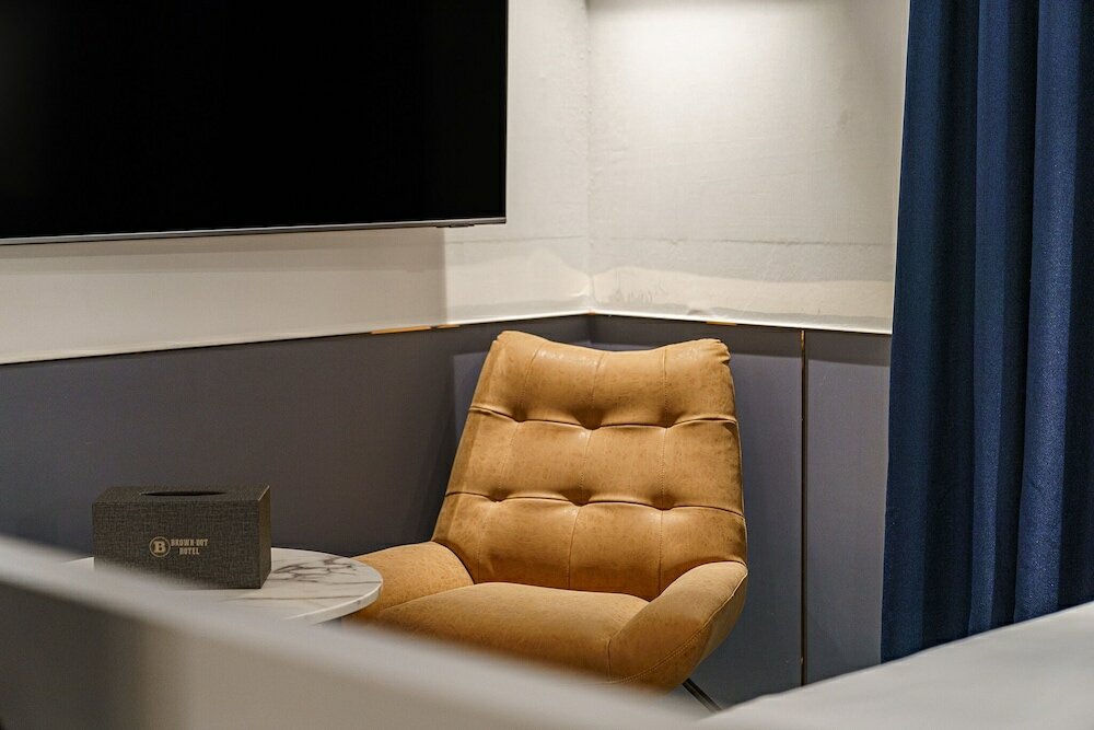 Фото Brown-Dot Hotel Geomdan