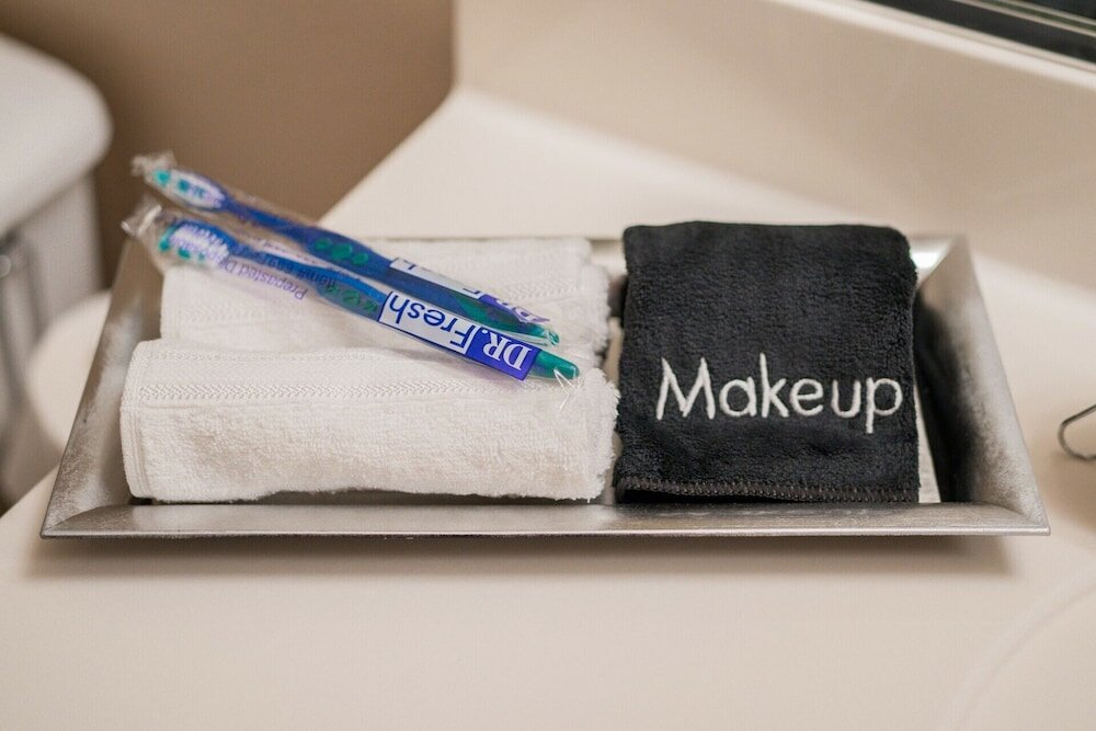 Фото Cozy Hidden Gem - 3br - 1Den w Backyard