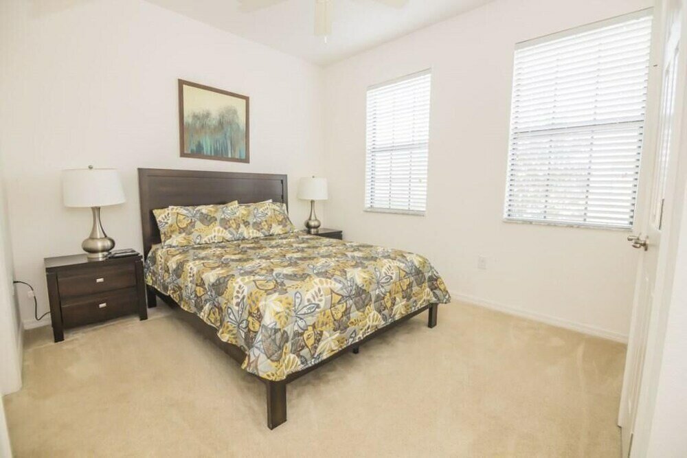 Фото Elegant Providence Resort Pool Home