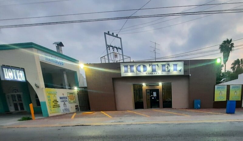 Гостиница Hotel Garcias Suites