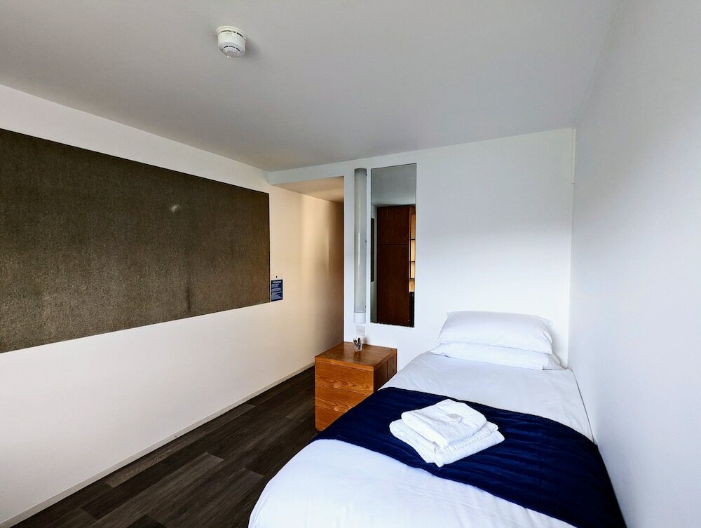 Фото Broadview Hotel