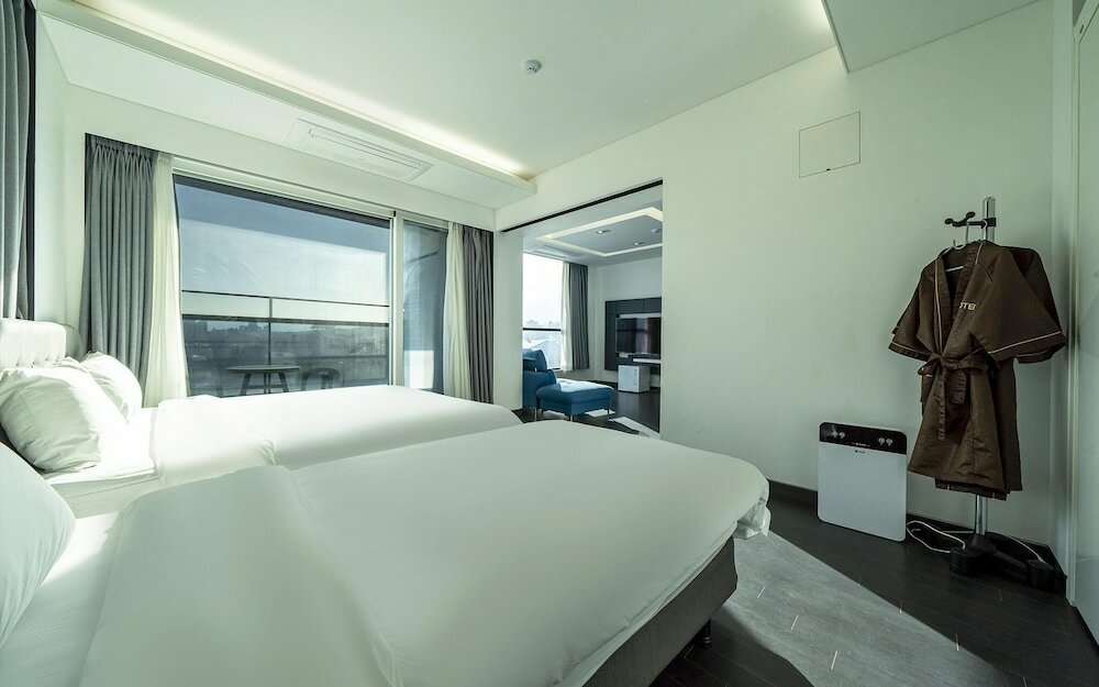 Фото Sokcho E Hotel