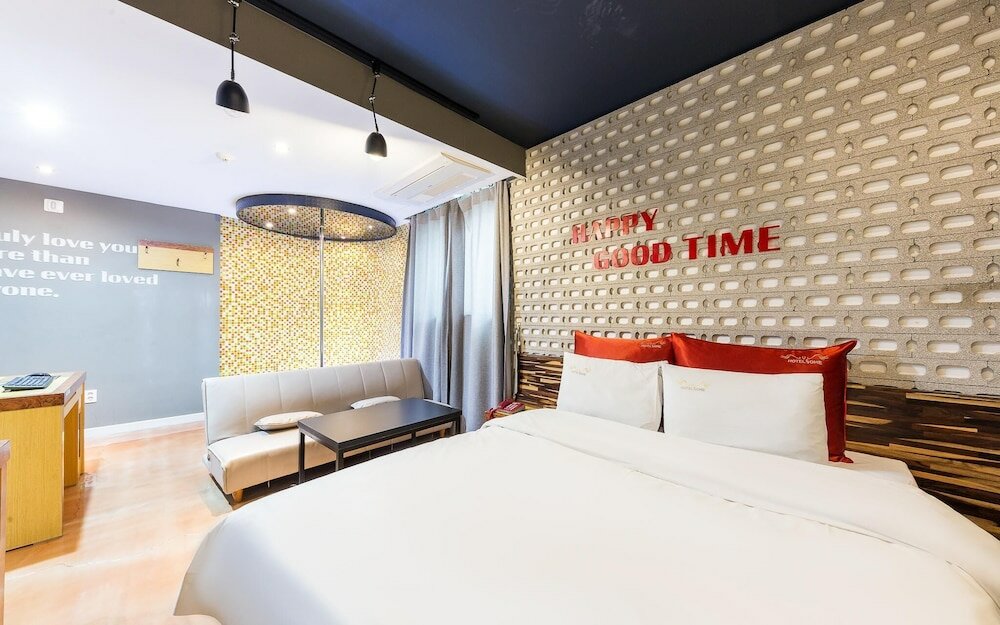 Фото Daejeon Munchang Hotel Some