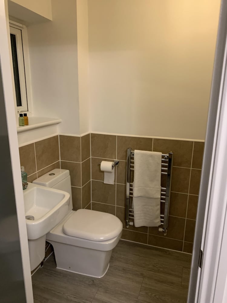 Фото 2 Bed- Harmony Court Luxury 2 bed Apartment