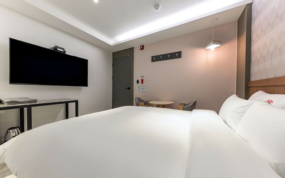 Фото Daejeon Yongjeon Momo