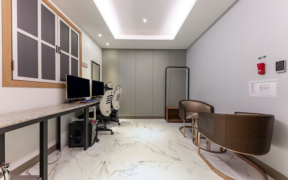 Фото Daejeon Yongjeon Momo