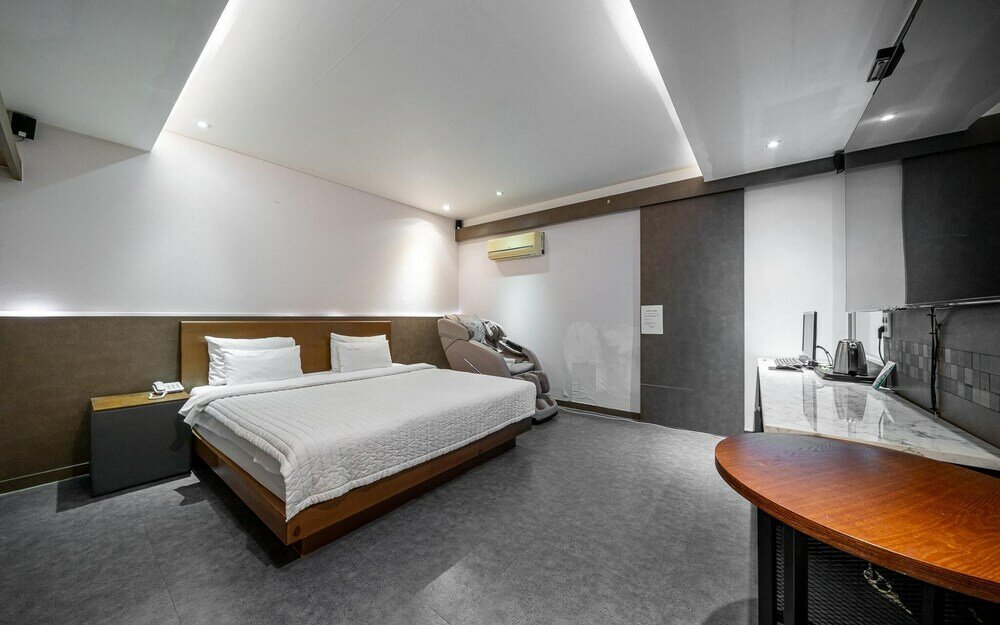 Фото Daejeon Yuseong SPA Tower