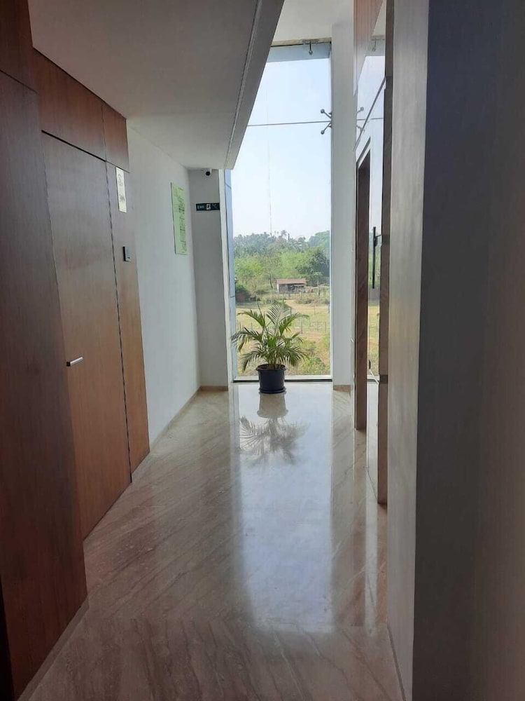 Фото Hotel Sea Port