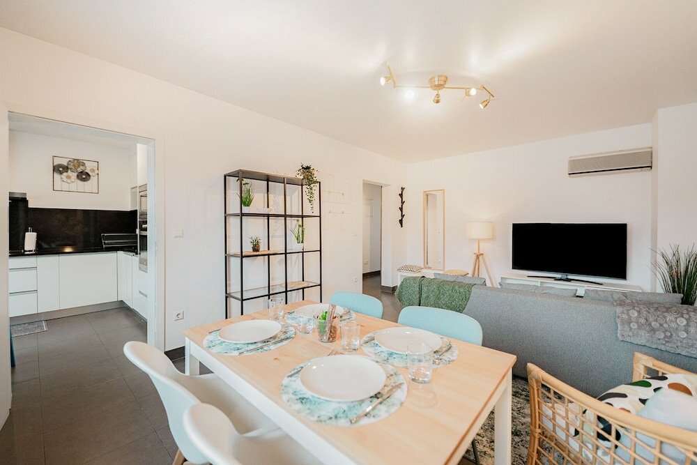 Фото Modern Bright Cozy Apt in Bonnevoie