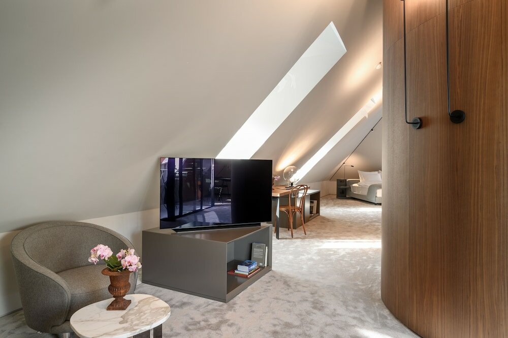 Фото Zlata Ladjica Boutique Hotel