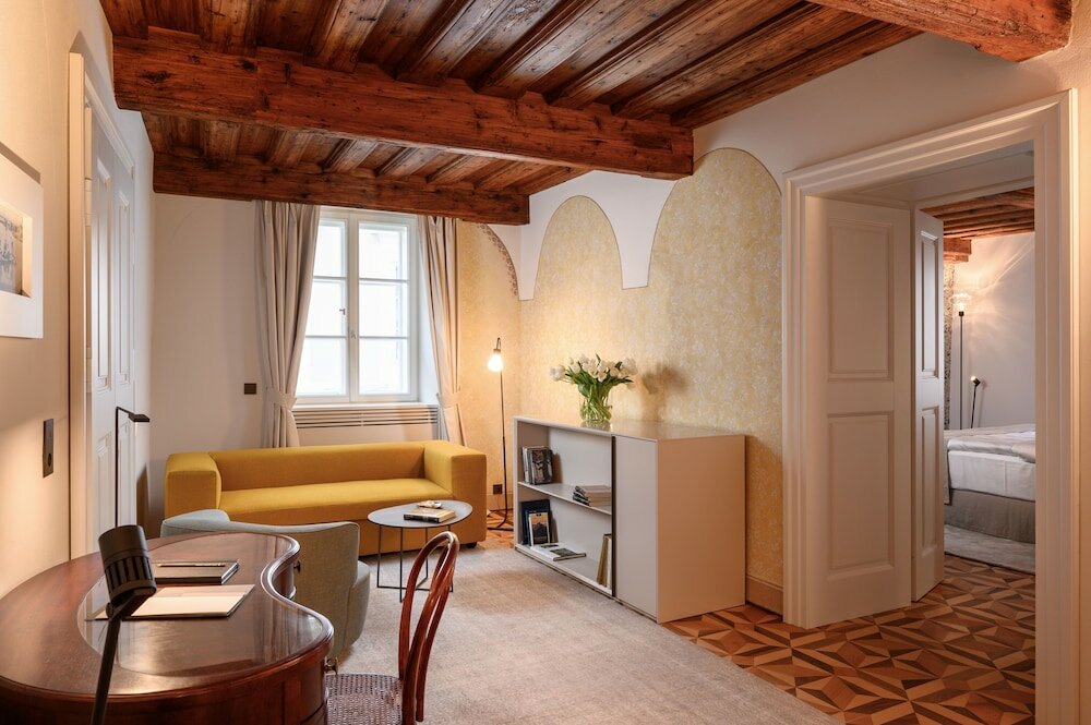 Фото Zlata Ladjica Boutique Hotel